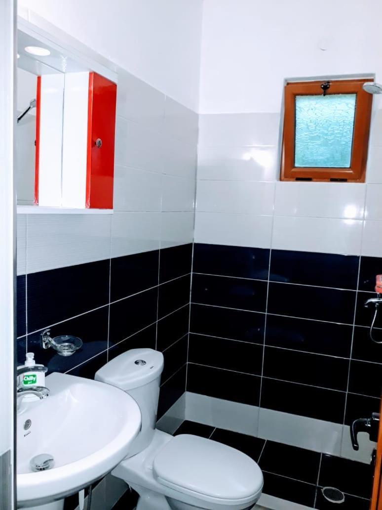 Rezart Apartment ซารานเดอ ภายนอก รูปภาพ