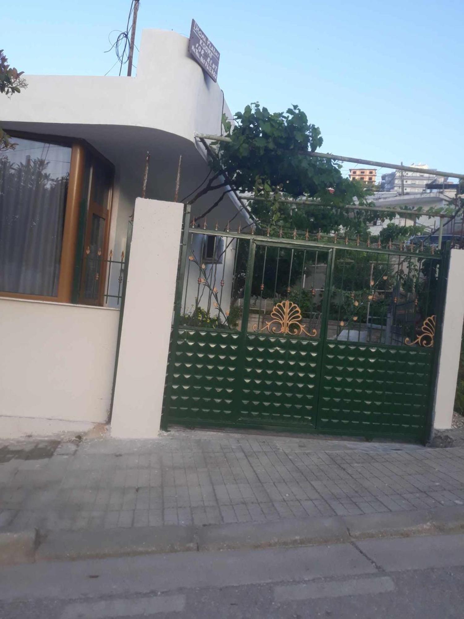 Rezart Apartment ซารานเดอ ภายนอก รูปภาพ